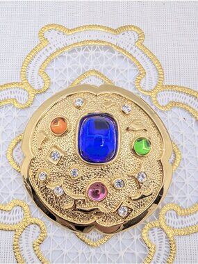 Park Lane Brooch Pendant Lucite Jewels Gold Tone Etruscan byzantin Mogul Runway